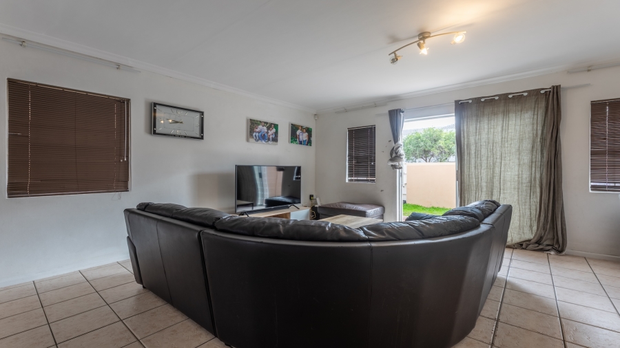 3 Bedroom Property for Sale in Parklands Western Cape
